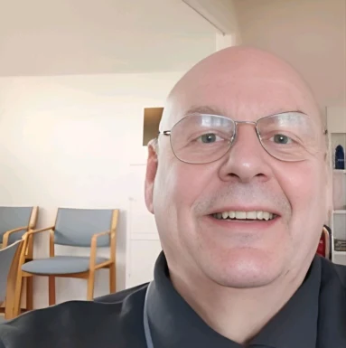 <span>Guapaitaliana, 45</span>&nbsp;<span style='width: 25px; height: 16px; float: right; background-image: url(/bitmaps/flags_small/IT.PNG)'>&nbsp;</span><br><span>Caloocan, Italy</span>&nbsp;<input type='button' class='joinbtn' style='float: right' value='JOIN NOW' />