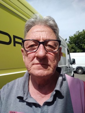 <span>Horst, 64</span> <span style='width: 25px; height: 16px; float: right; background-image: url(/bitmaps/flags_small/DE.PNG)'> </span><br><span>Frankfurt A, Germania</span> <input type='button' class='joinbtn' style='float: right' value='JOIN NOW' />