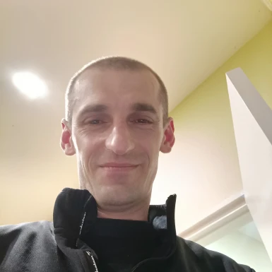 <span>Yaroslav, 38</span> <span style='width: 25px; height: 16px; float: right; background-image: url(/bitmaps/flags_small/UA.PNG)'> </span><br><span>Колочава, ウクライナ</span> <input type='button' class='joinbtn' style='float: right' value='JOIN NOW' />