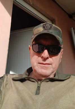 Foreign men for dating