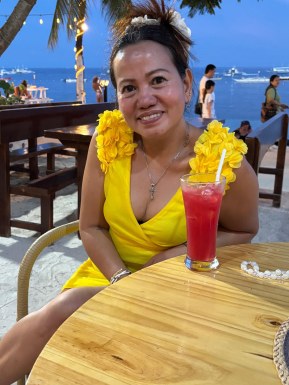 Women from Philippines for dating / Ladies from Philippines for dating