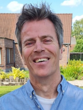 Spanish men looking for love