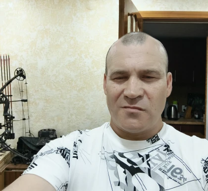 <span>Aleksandr, 48</span>&nbsp;<span style='width: 25px; height: 16px; float: right; background-image: url(/bitmaps/flags_small/RU.PNG)'>&nbsp;</span><br><span>Туапсе, Rosja</span>&nbsp;<input type='button' class='joinbtn' style='float: right' value='JOIN NOW' />