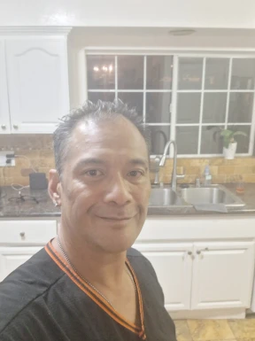 <span>Dennis, 53</span> <span style='width: 25px; height: 16px; float: right; background-image: url(/bitmaps/flags_small/US.PNG)'> </span><br><span>Los Angeles, USA</span> <input type='button' class='joinbtn' style='float: right' value='JOIN NOW' />