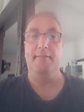 French men looking for love